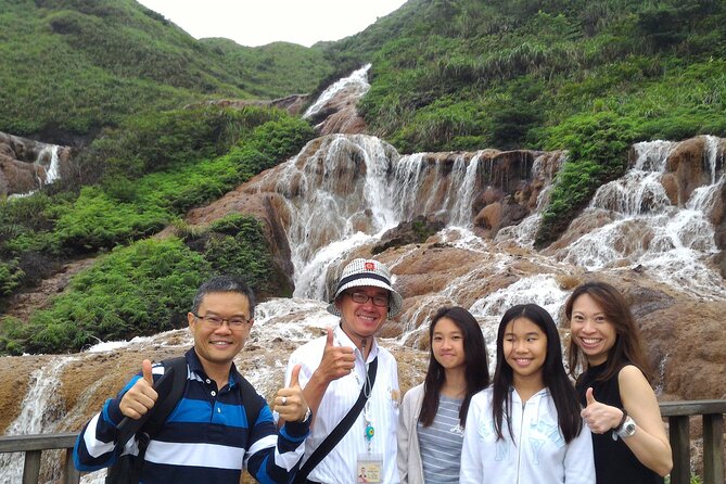 1 day North Coast Yehliu Jiufen and Shifen Private Tour - How a private day trip keeps Northern Taiwan doable