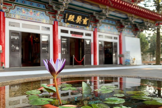 2-Day Private Tour to Sun Moon Lake and Mount Hehuan - What to expect when weather changes, and how guides keep it fun