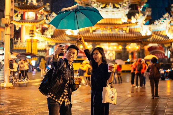 A Magical Evening in Taipei: Private City Tour - Raohe Street Night Market: Snacks, Bubble Tea, and How to Taste Smart