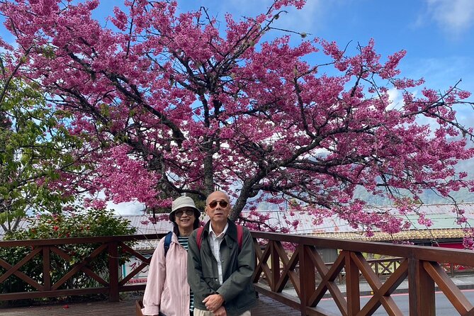 Alishan Taiwan 2 Day Private Tour from Taipei - Fenchihu Old Town and lake views: a slower mountain side trip