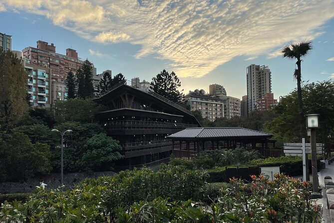 Beitou and Yangmingshan Day Tour from Taipei - Beitou Public Library: a free photo stop with a green design story