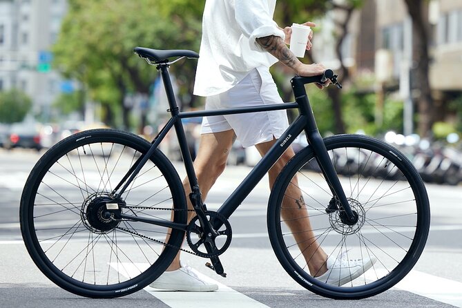 Best E-bike Cycling Tour in Taipei - Includes Local Food & Drinks - Songshan Cultural and Creative Park lunch: design, reuse, and real downtime