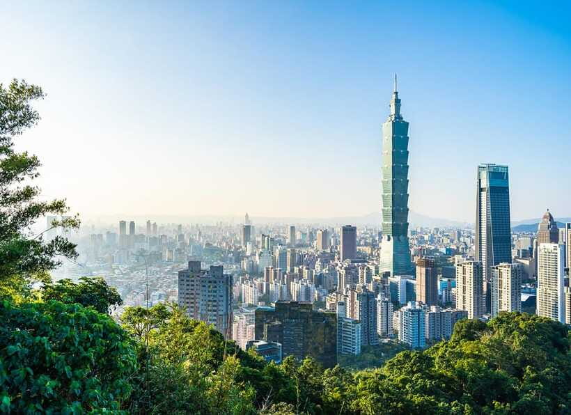 From Keelung: Private Taipei City Landmarks Shore Excursion - Presidential Office Building: The Pass-By Photo Stop That Still Matters