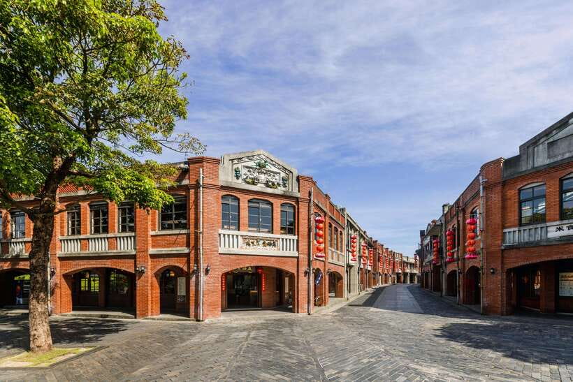 From Taipei: 5-Day Best of Round Taiwan Island Tour - National Center for Traditional Arts and King Car Kavalan Whisky