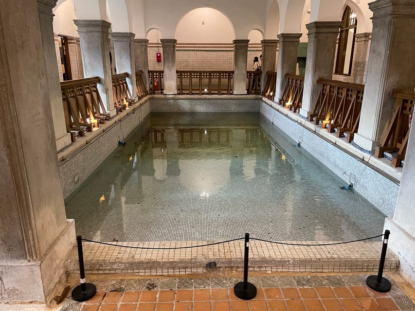 From Taipei: Beitou and Yangmingshan National Park Day Tour - The included foot bath in Beitou, and how to make it last