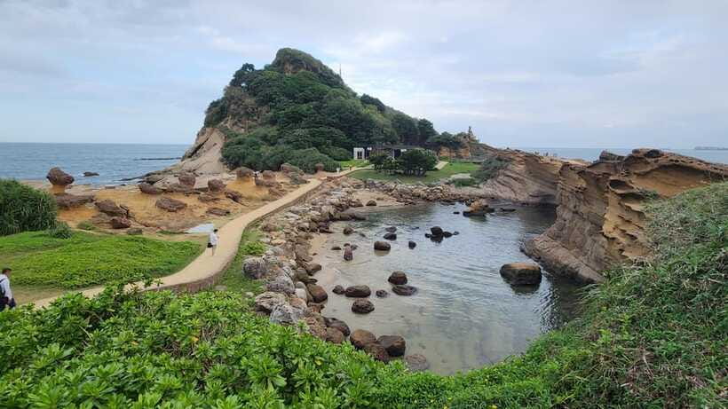 From Taipei: Best of Taiwan 9-Day Trip with Accommodation - Day 8 Free Day in Taipei: Pick Your Own Pace