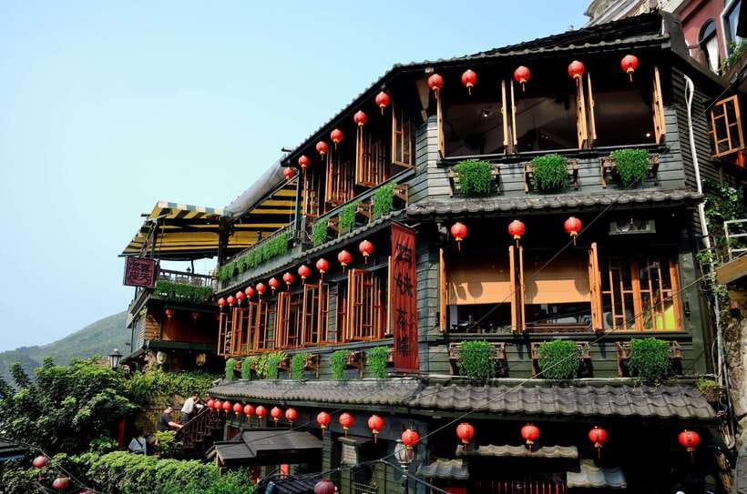 From Taipei: Full-Day Trip to Jiufen, Yehliu, Shifen & More - A smooth 9-hour loop from Taipei, without feeling rushed