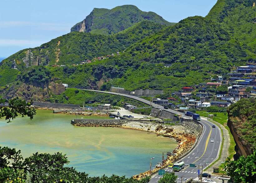 From Taipei: Jiufen & Shifen The Taiwan Charm Day Tour - Who should book, and who should skip
