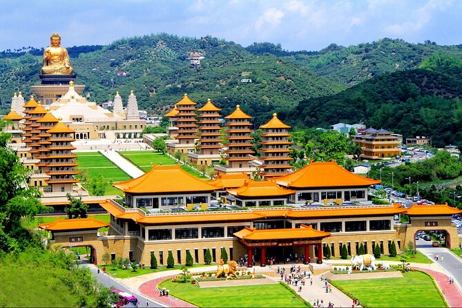 Full-Day Private Guided Tour in Kaohsiung Port Shore - Entering Fo Guang Shan’s Buddha Memorial Hall