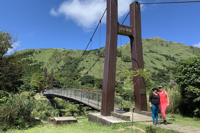 Half Day Private Tour to Yangmingshan National Park and Yehliu Geopark - Stop 1: Yehliu Geopark and the Wind-Carved Coast