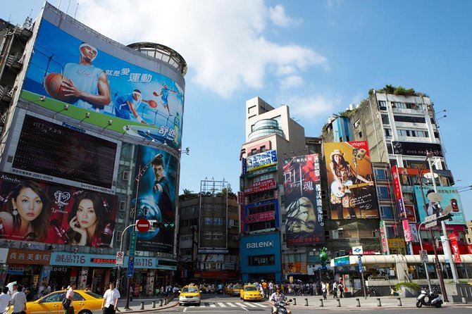 Hualien Taroko Day Tour From Ximending - Swallow Grotto and Taroko Park time: best views, realistic walking