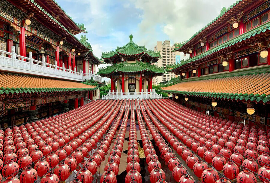 Kaohsiung Private Tour - Discover Local Hidden Gems - Liuhe Tourist Night Market, food-and-stroll with smart guidance