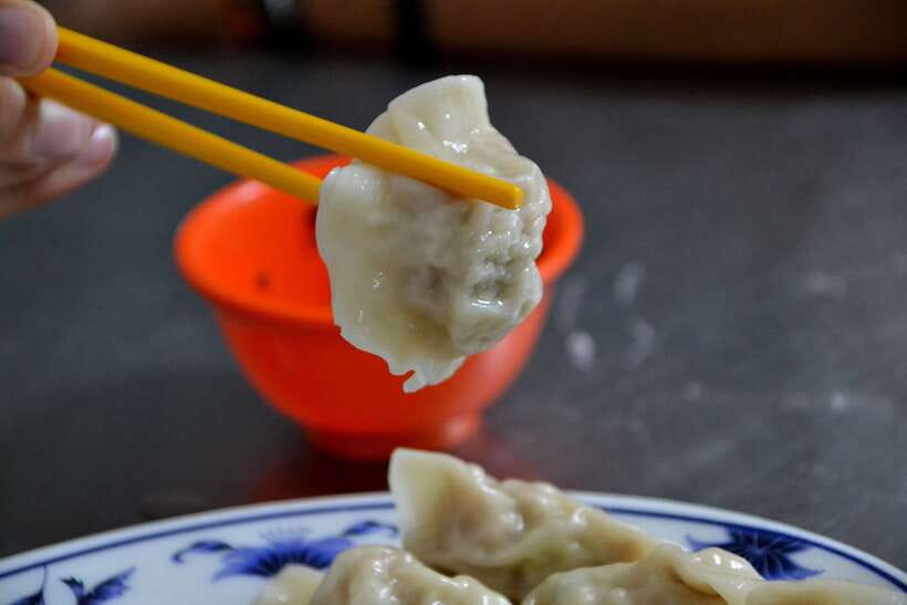 Keelung Half-Day Food Tour: Explore Day & Night Markets - Meeting at the Keelung Customs Office, then getting your bearings fast