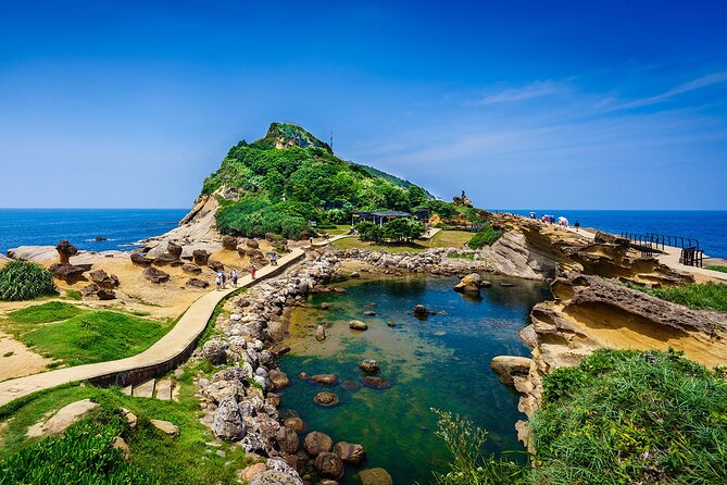 Keelung Shore Excursion: Private 6H Natural Wonder & Seafood Tour - Price and value: $189 per person, with smart inclusions and one important extra