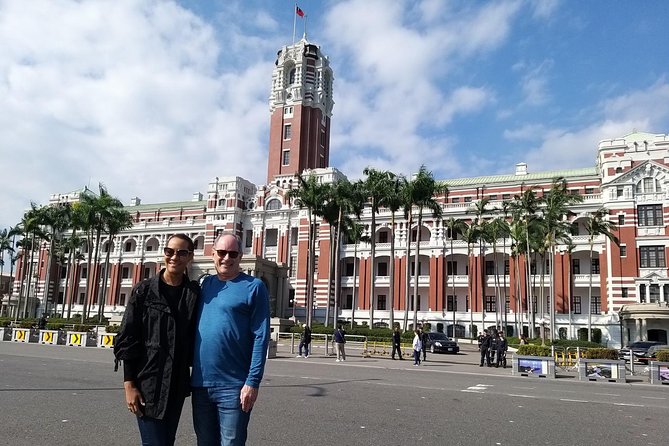 Keelung Shore Excursions: Private 6-Hour Taipei City Adventure! - The guide factor: comfort, communication, and pace