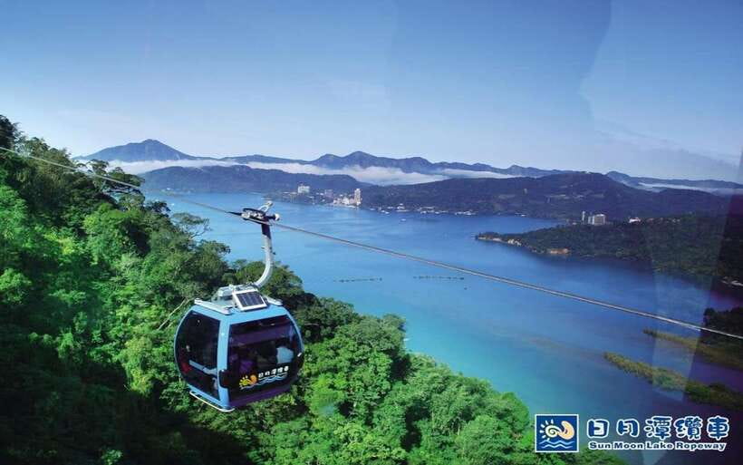 Nantou: Sun Moon Lake Combo - Ropeway refresh: panoramic views from the Ita Thao station