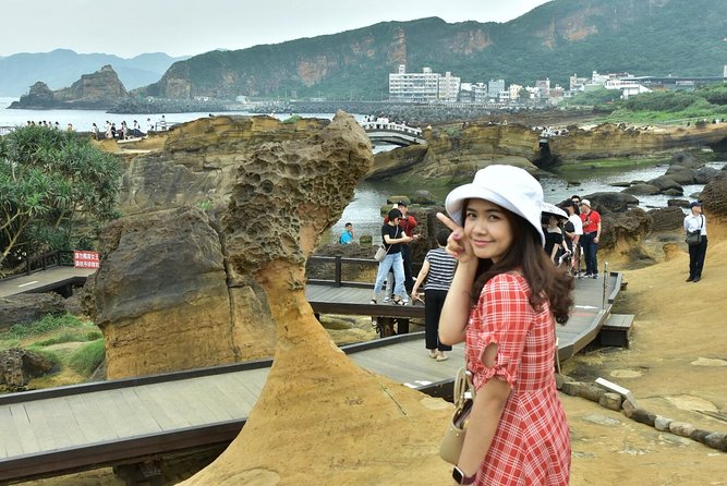 Northern Taiwan Private Adventure: Yehliu, Jiufen, & Pingxi - Why This Northern Taiwan Route Works So Well