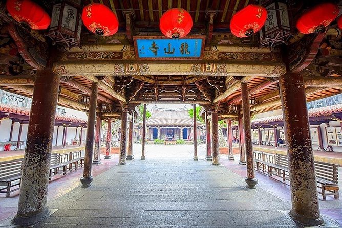 Private 4-Day Central & Southern Taiwan Tour (Sun Moon Lake, Kaohsiung, Kenting) - Hotels and breakfasts: convenient comfort with one real warning
