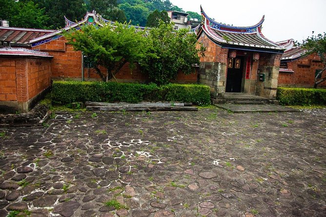 Private Hakka Discovery Day Tour from Taipei - Zhongyang Market in Zhudong: three Hakka snacks and a real sense of place