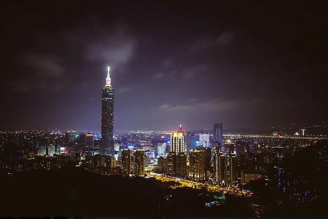 Private Night Tour of Taipei - Stop 3: Yongkang Street, your dinner and snack decision point