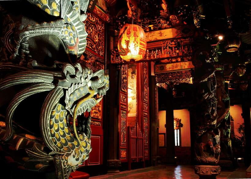 Private Night Tour: Taipei City Highlights - Chiang Kai-shek Memorial Hall lighting on Liberty Square