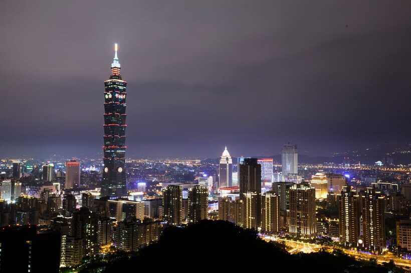 Private Night Tour: Taipei City Highlights - What to watch for, steps, tickets, and food costs