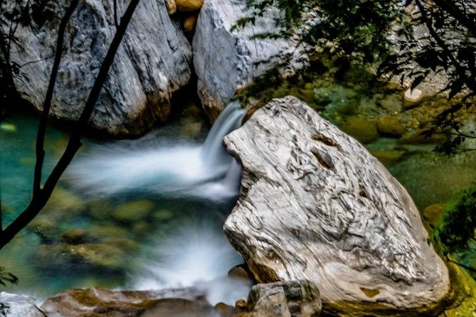 Private Taroko Gorge Day Tour from Hualien with Local Expert - Qingshui Cliff: the Pacific shock moment
