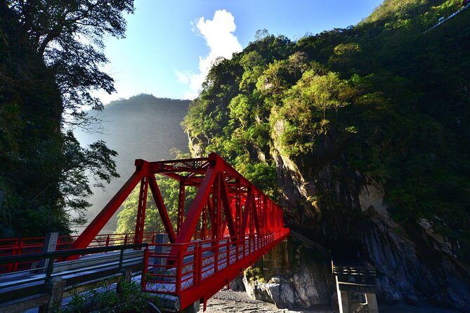 Private Taroko Gorge Day Tour from Hualien with Local Expert - How the guide changes the day: Alex, Vincent, Sam, Jimmy-style service