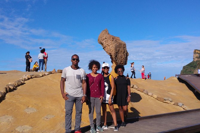 Private Tour to Jiufen, Yehliu Geopark, and Pingxi - Photo, Pace, and Comfort: How This Tour Works Best