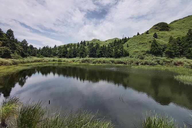 Private Yangmingshan National Park Hiking Day Tour from Taipei - Guide energy matters more than you think