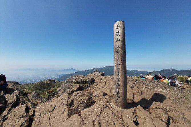 Private Yangmingshan National Park Hiking Day Tour from Taipei - A smooth day plan starting 8:30 am, with realistic pacing