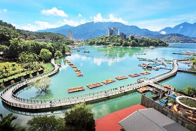 Round Trip Sun Moon Lake Private Tour from Taipei - Boat, bike, cable car: how to choose without wasting money