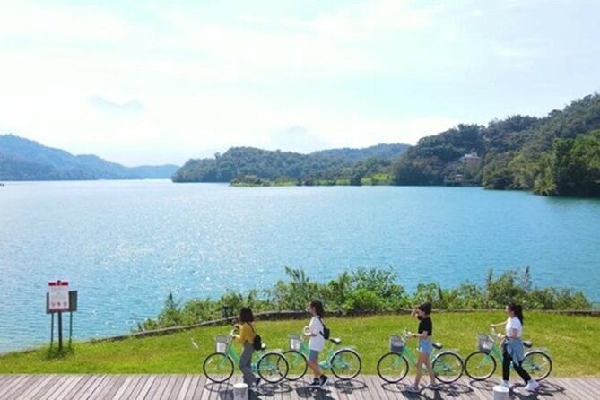 Round Trip Sun Moon Lake Private Tour from Taipei - The guide and driver effect, what you should look for