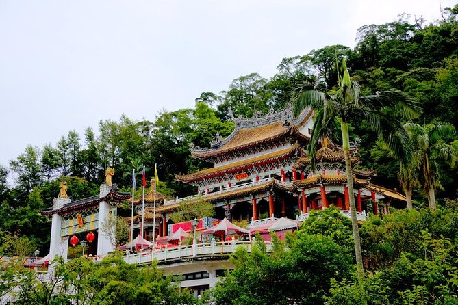 Sip & Savor: Maokong Tea & Shenkeng Stinky Tofu Private Day Tour - Maokong and Shenkeng in one day, why this pairing works
