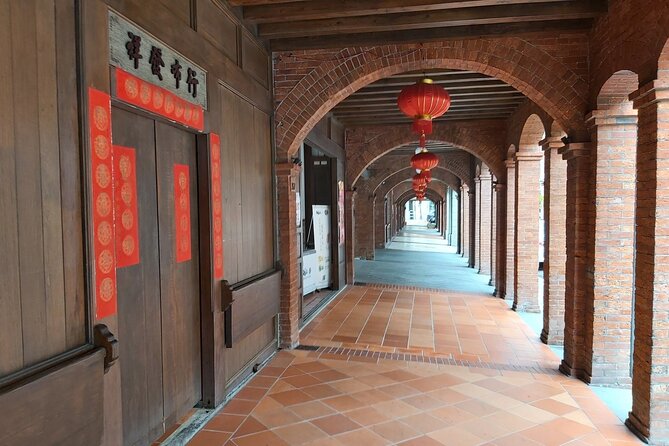 Small-Group: Classic Taipei Landmarks Day Tour - Taipei 101, modern Taipei and the extra-fee decision