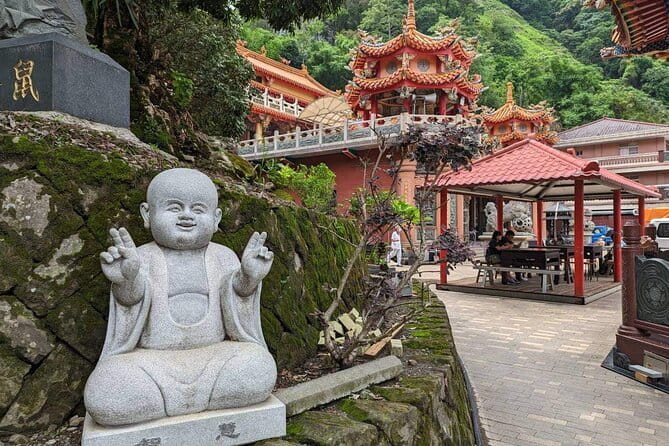 Sun Moon Lake & Qingjing Farm Day Guided Shared Tour | Taichung - Practical packing tips for Sun Moon Lake to Qingjing