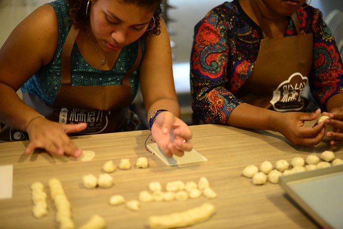 Sweets to Streets: 6Hr Taipei Adventure with Pineapple Cake DIY - Muslim- and Family-Friendly Touches That Make the Day Easier
