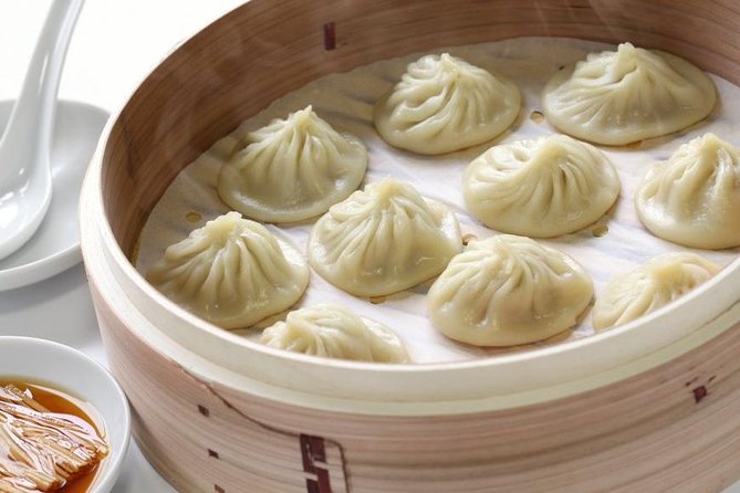 Taipei 101 Top Floor Tour and Dinner at Din Tai Fung - The included drink at KafeD (and how Bar88 fits the mood)