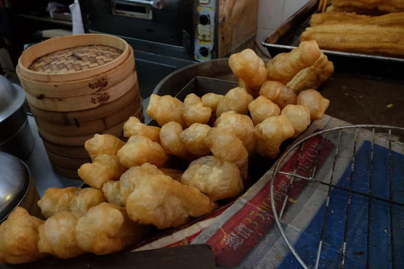 Taipei: 4-Hour Morning City Cycling Tour with Breakfast - Longshan Temple to the Tamsui Riverside Bikeway: Best Scenery Per Minute