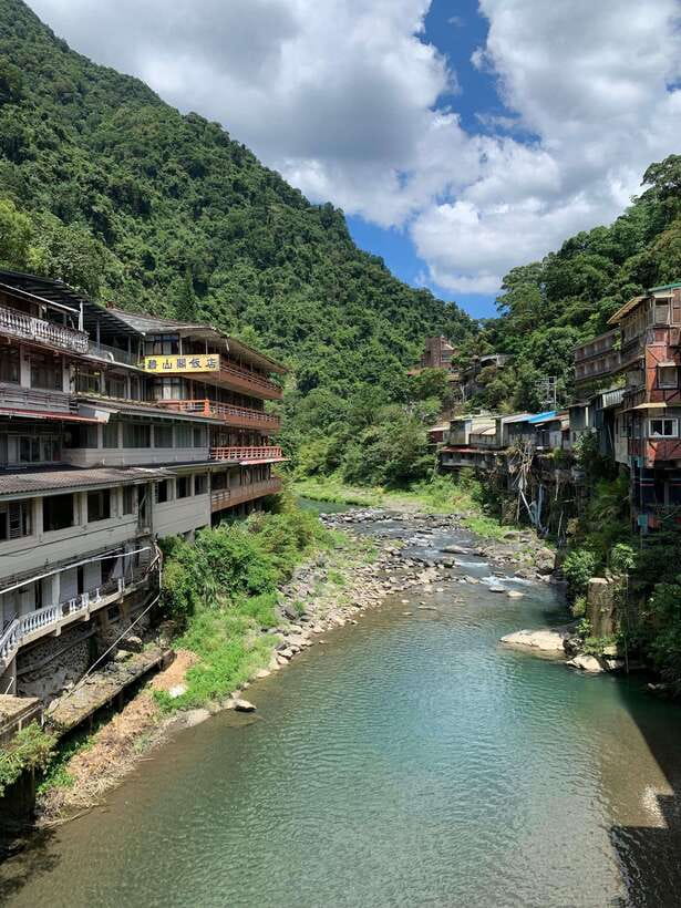 Taipei: 8 Hours Private Day Tour in Wulai with Benz Vito - How Lunch Works Here, and How to Make It Count
