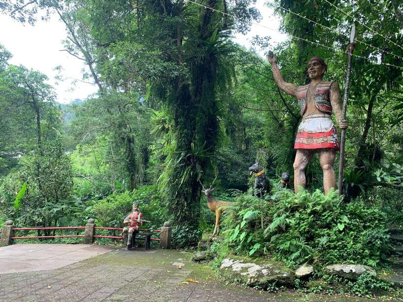Taipei: 8 Hours Private Day Tour in Wulai with Benz Vito - Wulai Atayal Museum: Why It Helps After You Eat and Walk