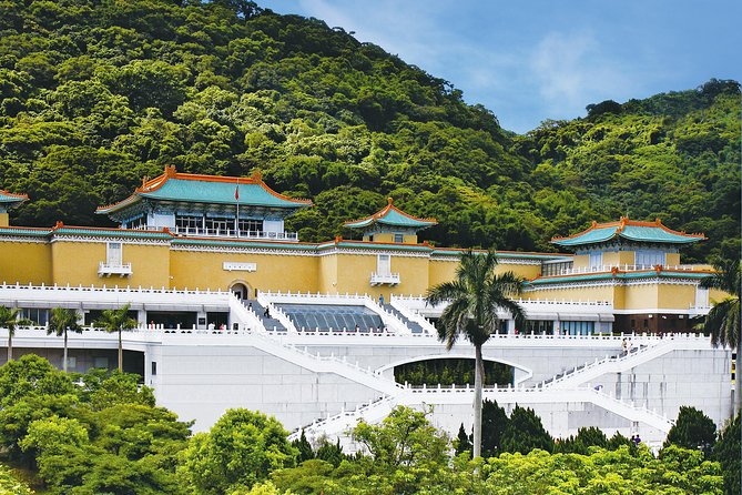 Taipei City Morning Tour with National Palace Museum entry - How the 4-hour Taipei morning format actually helps