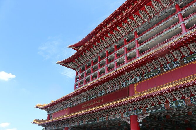 Taipei City Morning Tour with National Palace Museum entry - Martyrs Shrine for Ming Dynasty architecture and ceremonial atmosphere