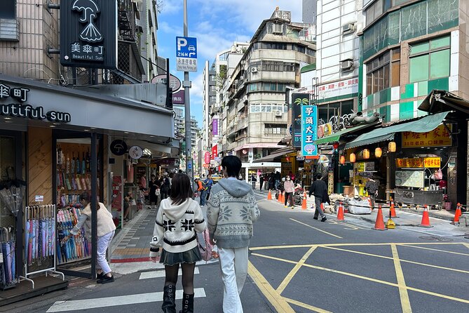 Taipei Hidden Eats, Market & Street Food Tour with 8+ Tastings - Highlights at a glance