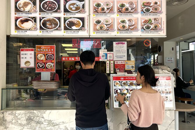 Taipei Hidden Eats, Market & Street Food Tour with 8+ Tastings - Yongkang Street and the Secret Dish moment