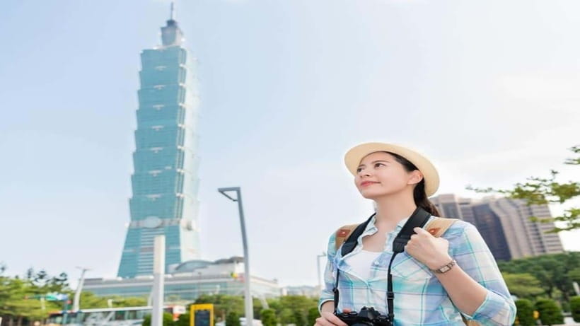Taipei: Highlight Attractions Walking Tour - Why this 3-hour Taipei walk feels efficient (and still personal)