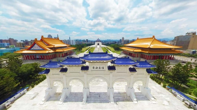Taipei: Morning City Tour with National Palace Museum Entry - MRT Zhongxiao Xinsheng meeting point, then straight into the museum day