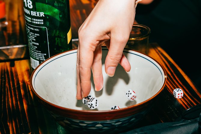 Taipei Nightlife: Taipei Pub Crawls (2 Different Routes) - When Midweek Bars Feel Quieter: The Wednesday Xinyi Reality Check