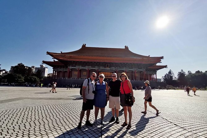 Taipei: Private Car Charter Tour - Chiang Kai-shek Memorial Hall: the monument stop that gives context