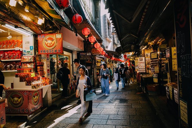 Taipei Private Custom Tour with a Local: Highlights & Hidden Gems - How the private tour works in real life